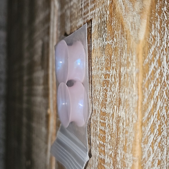 NWOT | Set of 4 | 5/8" Silicone Ear Skins Plugs Tunnels Earrings - Picture 4 of 5